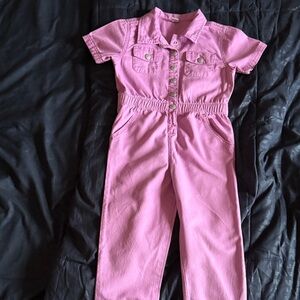 Old Navy Kids Pink Short-Sleeve Utility Jumpsuit Size 5T, Worn once
